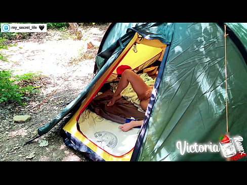❤️ Filmed on camera Passionate jerk off Stranger in a tent ️ Super sex at us